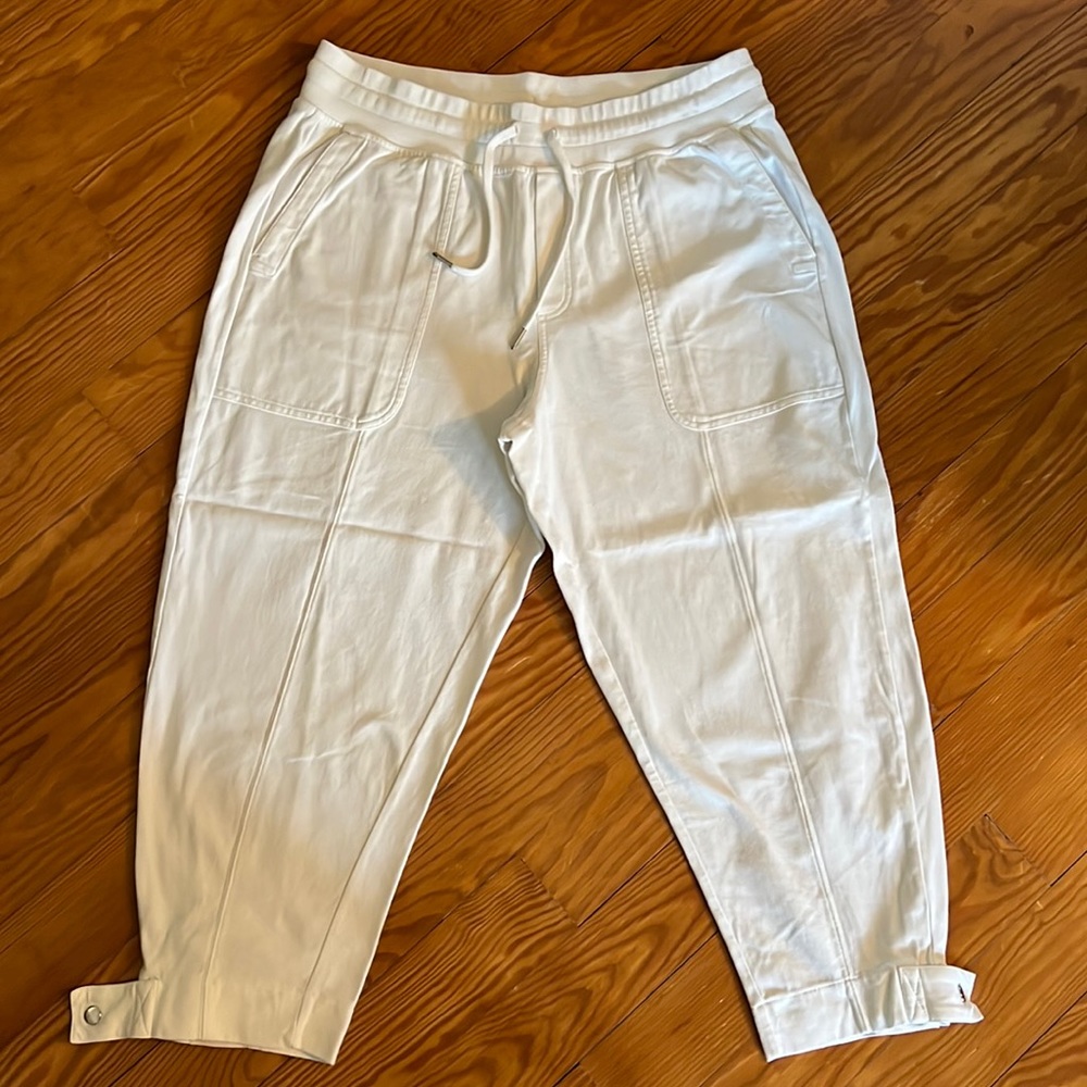 Athleta Ivory Cropped Drawstring Track Joggers